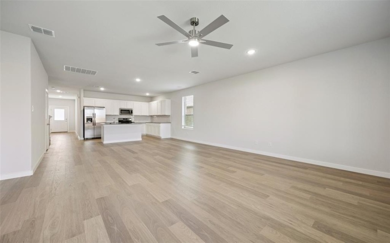 704 Pine Beach Drive, McKinney, TX 75071, 4 Bedrooms Bedrooms, ,3 BathroomsBathrooms,Residential,For Sale,704 Pine Beach Drive,0,21050867