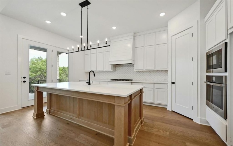 919 Montrose Drive, Rockwall, TX 75087, 4 Bedrooms Bedrooms, ,3 BathroomsBathrooms,Residential,For Sale,919 Montrose Drive,0,21051064