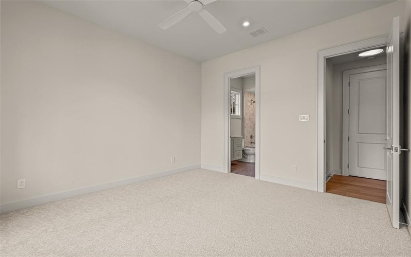 9717 Latour Court, Fort Worth, TX 76126, 4 Habitaciones Habitaciones , ,5 BañosBaños,Residential,En Venta,9717 Latour Court,0,21051139