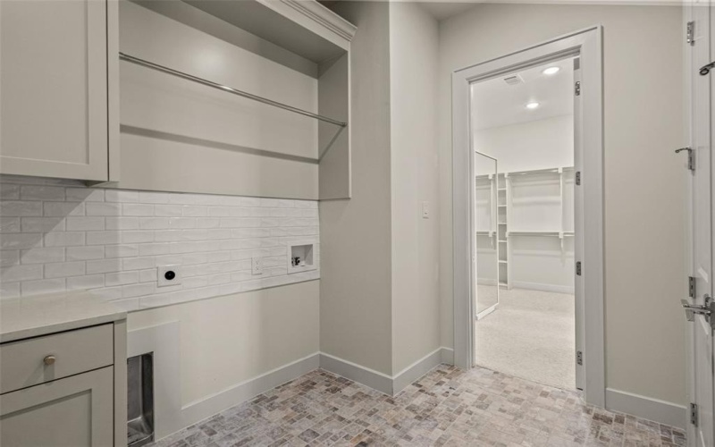 9717 Latour Court, Fort Worth, TX 76126, 4 Habitaciones Habitaciones , ,5 BañosBaños,Residential,En Venta,9717 Latour Court,0,21051139