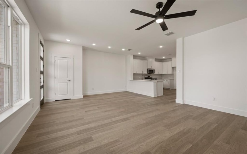 1133 Carnation Drive, Crowley, TX 76036, 2 Bedrooms Bedrooms, ,2 BathroomsBathrooms,Residential,For Sale,1133 Carnation Drive,0,21051222