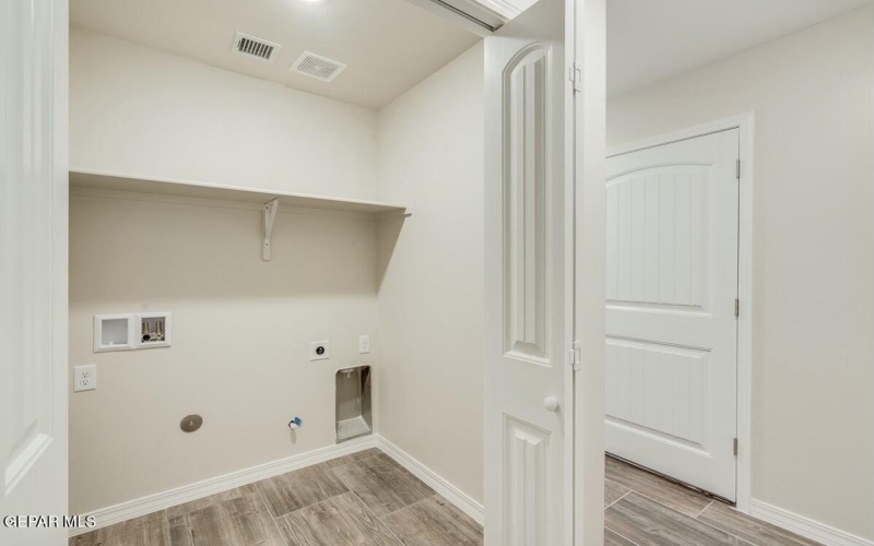 3888 Surmise Street, El Paso, TX 79938, 4 Habitaciones Habitaciones , ,2 BañosBaños,Residential,En Venta,3888 Surmise Street,917414