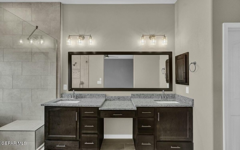 3809 Peak Place, El Paso, TX 79938, 5 Habitaciones Habitaciones , ,3 BañosBaños,Residential,En Venta,3809 Peak Place,917456