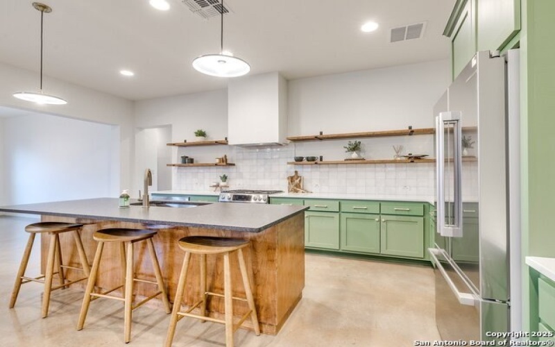 605 Graham, Boerne, TX 78006, 5 Bedrooms Bedrooms, ,3 BathroomsBathrooms,Residential,For Sale,605 Graham,0,1855682