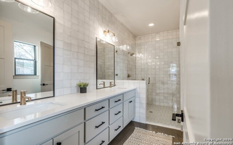 605 Graham, Boerne, TX 78006, 5 Bedrooms Bedrooms, ,3 BathroomsBathrooms,Residential,For Sale,605 Graham,0,1855682
