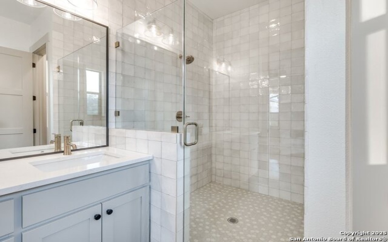 605 Graham, Boerne, TX 78006, 5 Bedrooms Bedrooms, ,3 BathroomsBathrooms,Residential,For Sale,605 Graham,0,1855682