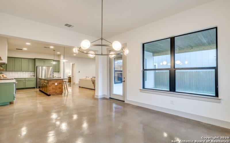 605 Graham, Boerne, TX 78006, 5 Bedrooms Bedrooms, ,3 BathroomsBathrooms,Residential,For Sale,605 Graham,0,1855682