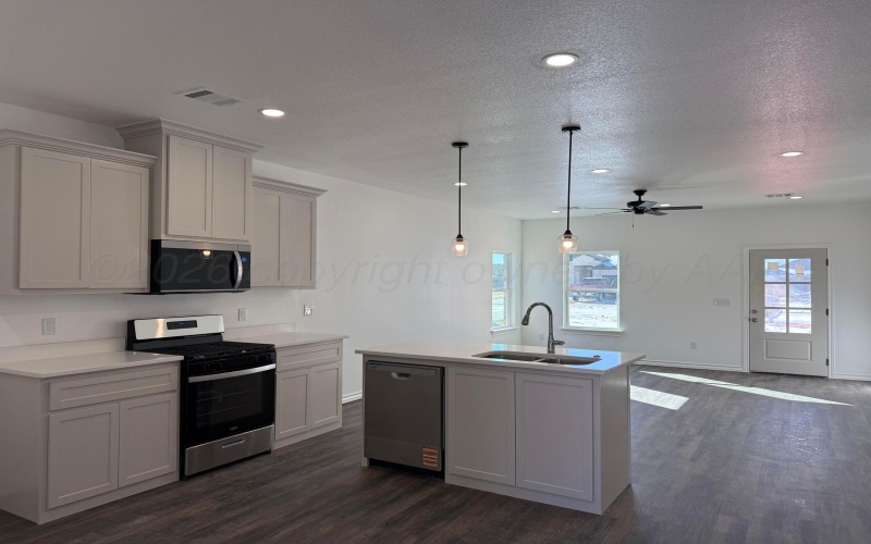 1121 Mesa, Hereford, TX 79045, 3 Bedrooms Bedrooms, ,2 BathroomsBathrooms,Residential,For Sale,1121 Mesa,0,25-7733