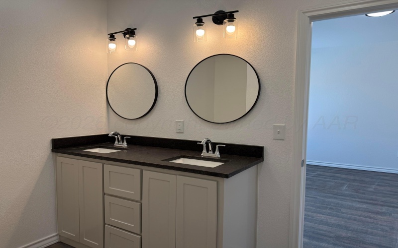 1121 Mesa, Hereford, TX 79045, 3 Bedrooms Bedrooms, ,2 BathroomsBathrooms,Residential,For Sale,1121 Mesa,0,25-7733