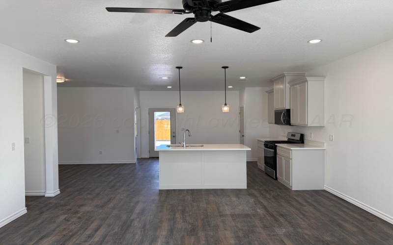 1121 Mesa, Hereford, TX 79045, 3 Bedrooms Bedrooms, ,2 BathroomsBathrooms,Residential,For Sale,1121 Mesa,0,25-7733