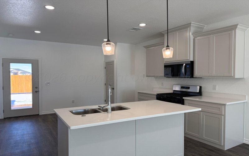 1121 Mesa, Hereford, TX 79045, 3 Bedrooms Bedrooms, ,2 BathroomsBathrooms,Residential,For Sale,1121 Mesa,0,25-7733