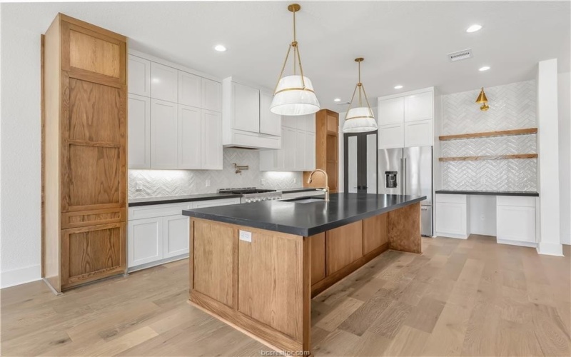 10176 Vista Place, Chappell Hill, TX 77426, 4 Bedrooms Bedrooms, ,3 BathroomsBathrooms,Residential,For Sale,10176 Vista Place,0,25009508