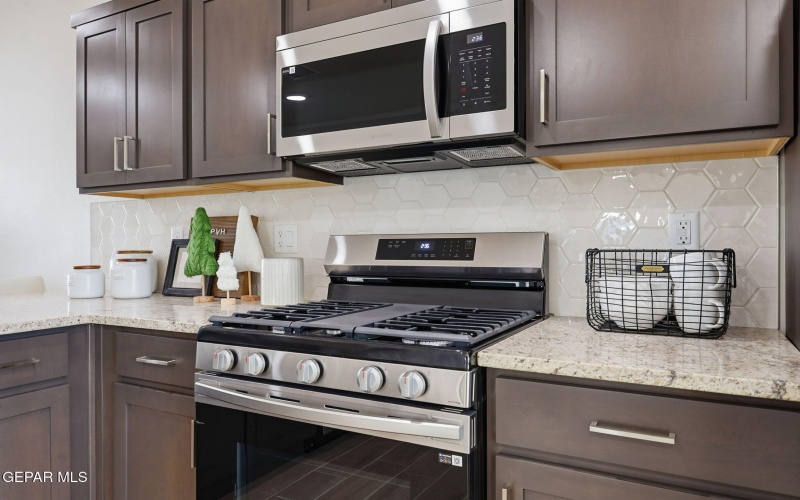 1229 Irish Summer Place, El Paso, TX 79928, 3 Habitaciones Habitaciones , ,1 BañoBaños,Residential,En Venta,1229 Irish Summer Place,0,929790