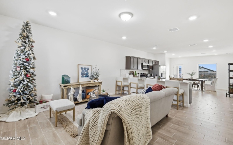 1229 Irish Summer Place, El Paso, TX 79928, 3 Habitaciones Habitaciones , ,1 BañoBaños,Residential,En Venta,1229 Irish Summer Place,0,929790