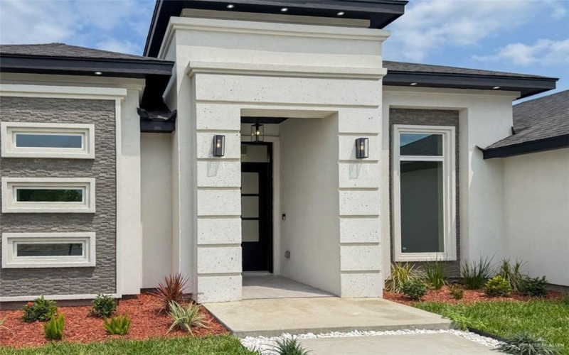 8014 N 48th Avenue, McAllen, TX 78504, 3 Habitaciones Habitaciones , ,2 BañosBaños,Residential,En Venta,8014 N 48th Avenue,0,480112