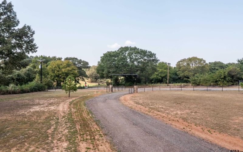 22080 Henderson County Road 4117, Frankston, TX 75763, 1 Bedroom Bedrooms, ,1 BathroomBathrooms,Residential,For Sale,22080 Henderson County Road 4117,0,25013421