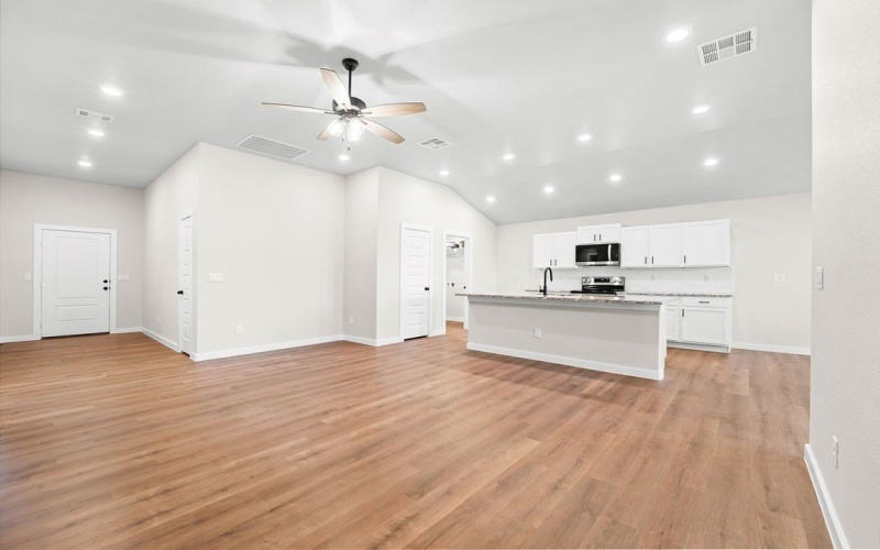 323 Trailblazer Ln, Odessa, TX 79765, 3 Bedrooms Bedrooms, ,2 BathroomsBathrooms,Residential,For Sale,323 Trailblazer Ln,0,162835