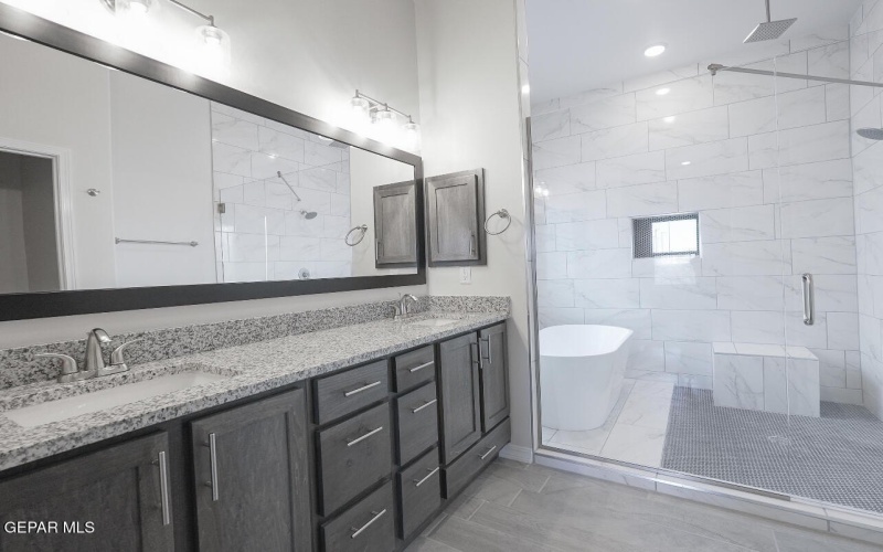 15365 Promise Court, El Paso, TX 79938, 6 Bedrooms Bedrooms, ,5 BathroomsBathrooms,Residential,For Sale,15365 Promise Court,917478