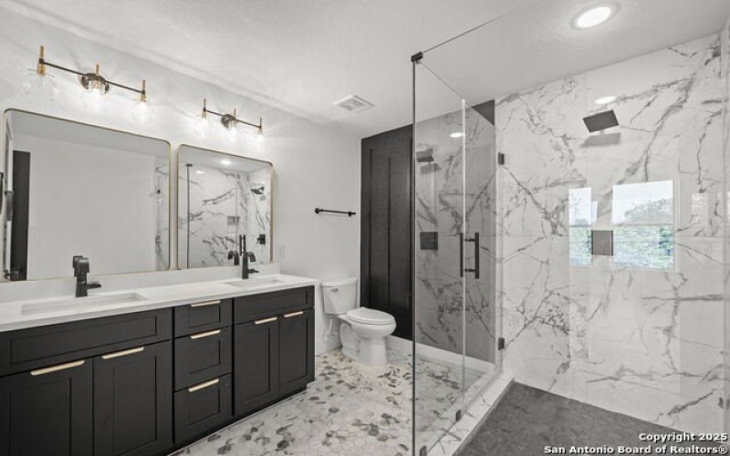 125 Dashiell, San Antonio, TX 78203, ,7 BathroomsBathrooms,Residential Multi Family,For Sale,125 Dashiell,0,1898293