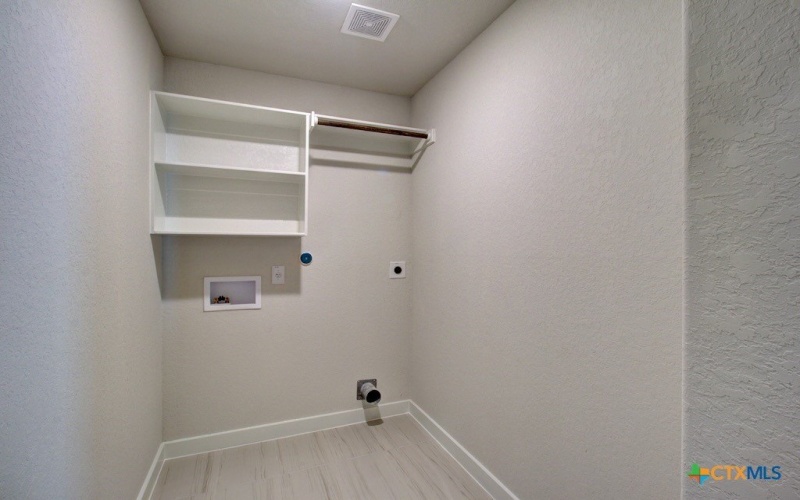 2514 White Daisy Hill, Converse, TX 78109, 4 Habitaciones Habitaciones , ,2 BañosBaños,Residential,En Venta,2514 White Daisy Hill,0,575107