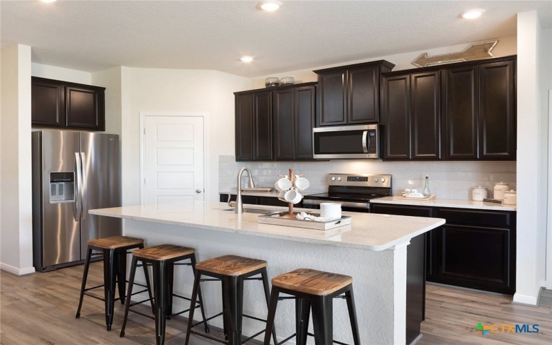 3039 Charyn Way, New Braunfels, TX 78130, 4 Habitaciones Habitaciones , ,2 BañosBaños,Residential,En Venta,3039 Charyn Way,0,591802