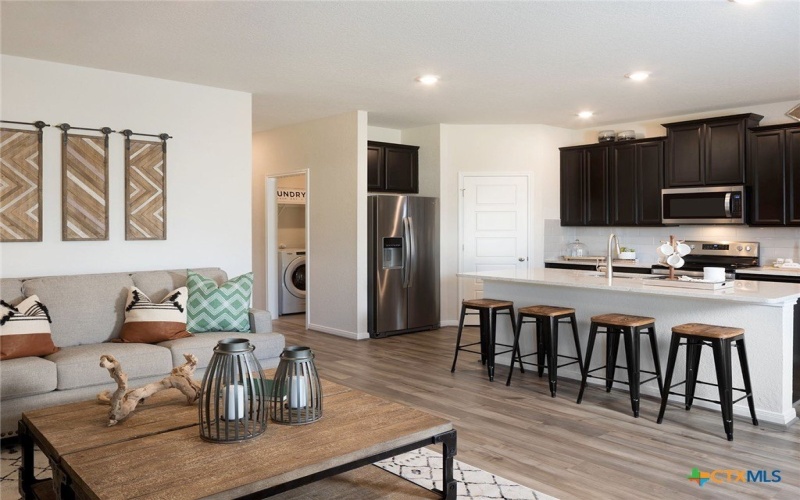 3039 Charyn Way, New Braunfels, TX 78130, 4 Habitaciones Habitaciones , ,2 BañosBaños,Residential,En Venta,3039 Charyn Way,0,591802
