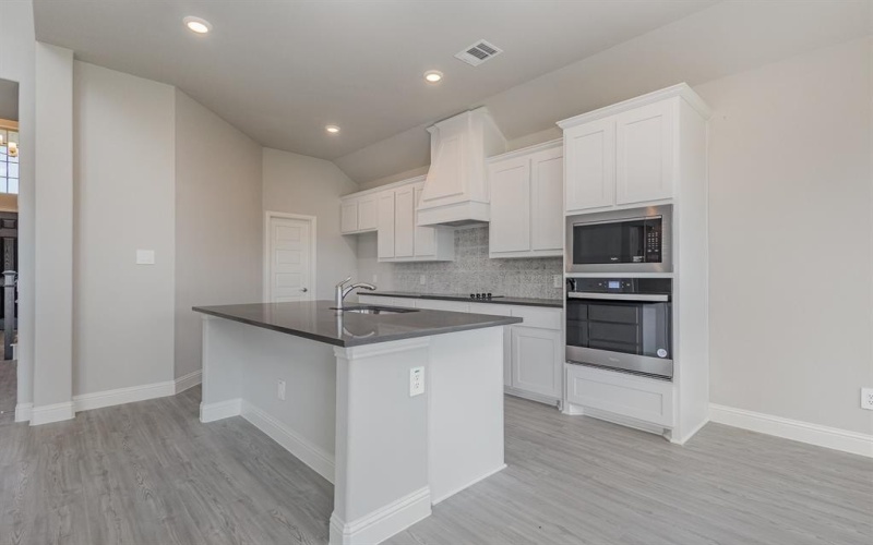 180 Crystal Lake Lane, Red Oak, TX 75154, 4 Bedrooms Bedrooms, ,3 BathroomsBathrooms,Residential,For Sale,180 Crystal Lake Lane,0,21052460
