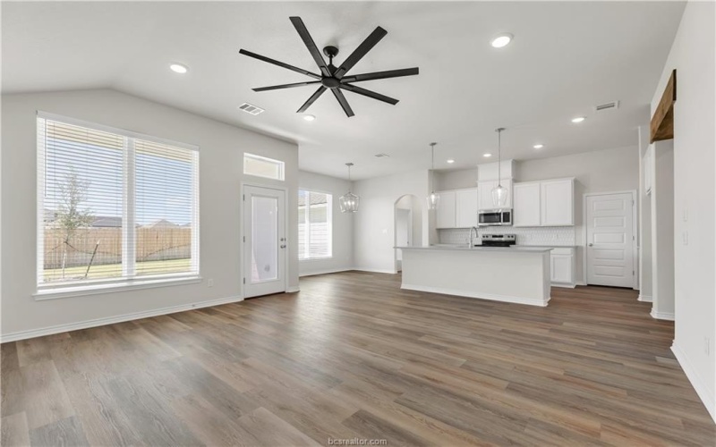 3525 Pointe du Hoc Loop, Bryan, TX 77808, 3 Bedrooms Bedrooms, ,2 BathroomsBathrooms,Residential,For Sale,3525 Pointe du Hoc Loop,0,25008999