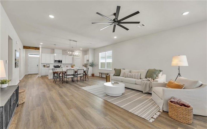 3520 Pointe du Hoc Drive, Bryan, TX 77808, 3 Bedrooms Bedrooms, ,2 BathroomsBathrooms,Residential,For Sale,3520 Pointe du Hoc Drive,0,25009000