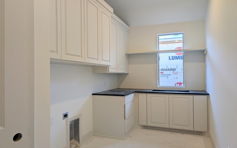 3809 126th Street, Lubbock, TX 79423, 4 Bedrooms Bedrooms, ,3 BathroomsBathrooms,Residential,For Sale,3809 126th Street,0,202560056