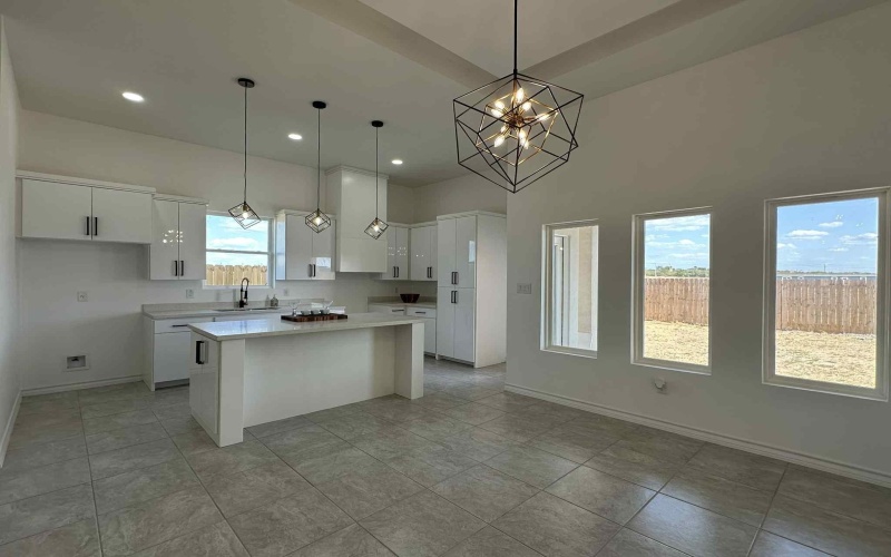 211 Lusitano Dr., Laredo, TX 78046, 3 Habitaciones Habitaciones , ,2 BañosBaños,Residential,En Venta,211 Lusitano Dr.,0,20253899