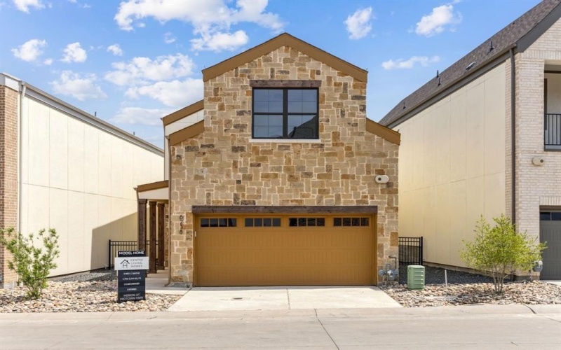 8238 Hastings Drive, Dallas, TX 75231, 3 Bedrooms Bedrooms, ,2 BathroomsBathrooms,Residential,For Sale,8238 Hastings Drive,0,21052555