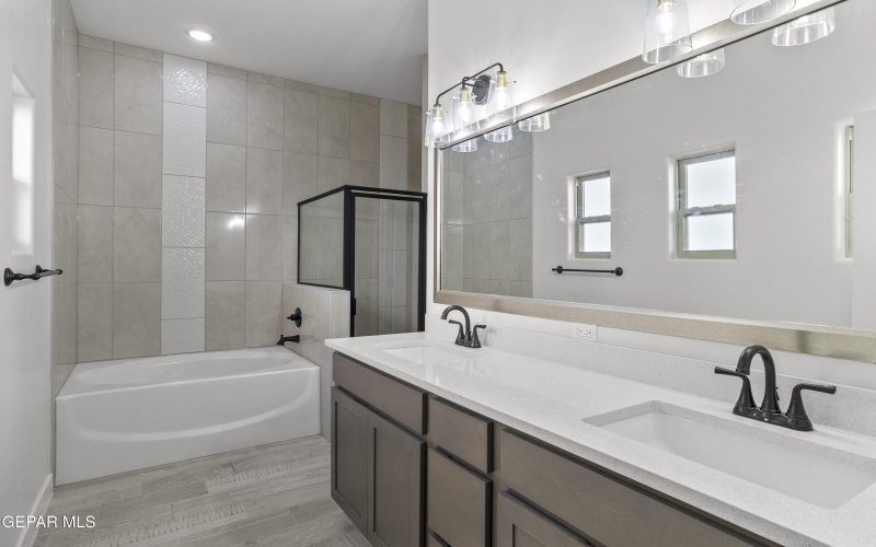 10705 DREW PEARSON Drive, El Paso, TX 79924, 3 Habitaciones Habitaciones , ,2 BañosBaños,Residential,En Venta,10705 DREW PEARSON Drive,0,929822