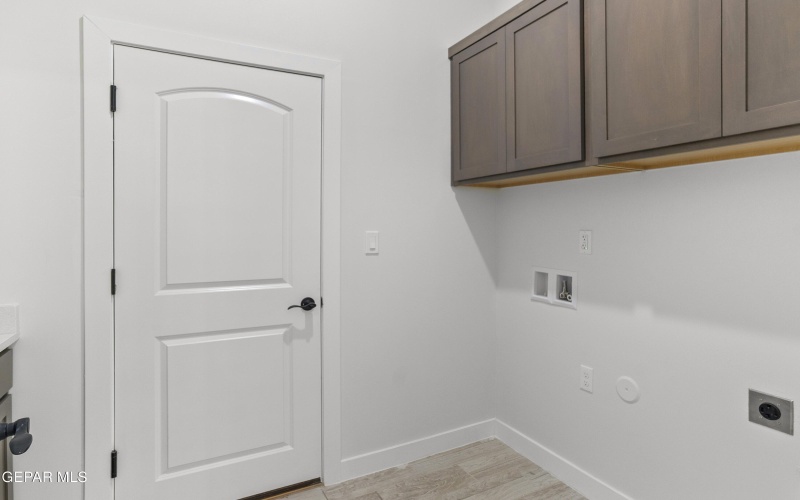 10705 DREW PEARSON Drive, El Paso, TX 79924, 3 Habitaciones Habitaciones , ,2 BañosBaños,Residential,En Venta,10705 DREW PEARSON Drive,0,929822