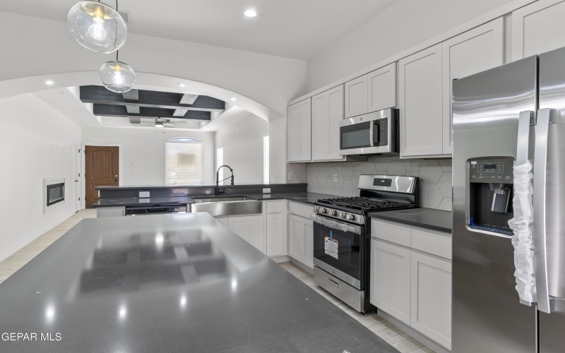 10705 DREW PEARSON Drive, El Paso, TX 79924, 3 Habitaciones Habitaciones , ,2 BañosBaños,Residential,En Venta,10705 DREW PEARSON Drive,0,929822