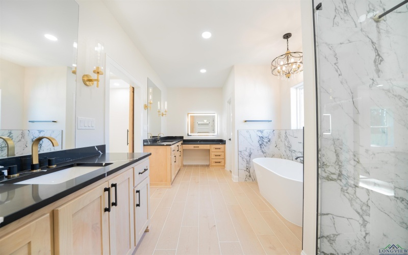 144 Stonebrook Court, Gilmer, TX 75645, 3 Habitaciones Habitaciones , ,2 BañosBaños,Residential,En Venta,144 Stonebrook Court,0,20256138