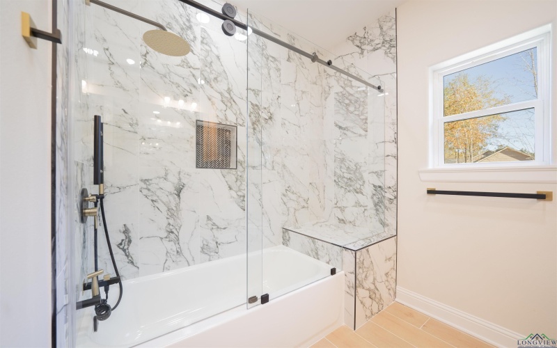 144 Stonebrook Court, Gilmer, TX 75645, 3 Habitaciones Habitaciones , ,2 BañosBaños,Residential,En Venta,144 Stonebrook Court,0,20256138