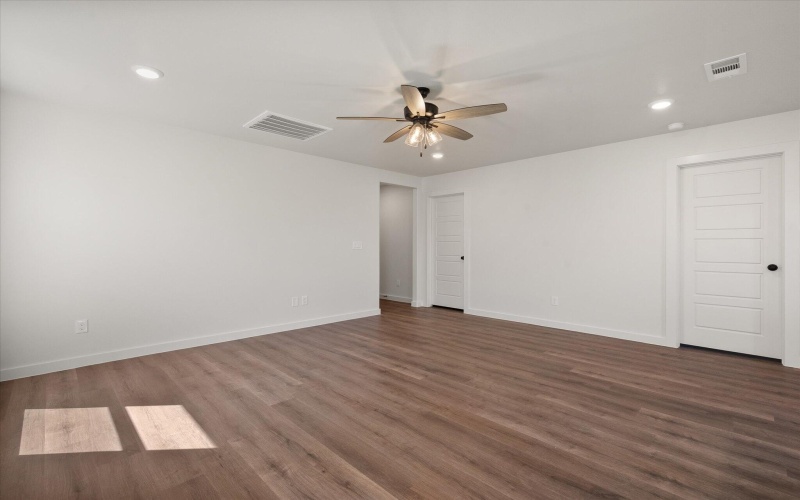 1322 N Colton Avenue, Lubbock, TX 79416, 2 Bedrooms Bedrooms, ,2 BathroomsBathrooms,Residential,For Sale,1322 N Colton Avenue,0,202560070