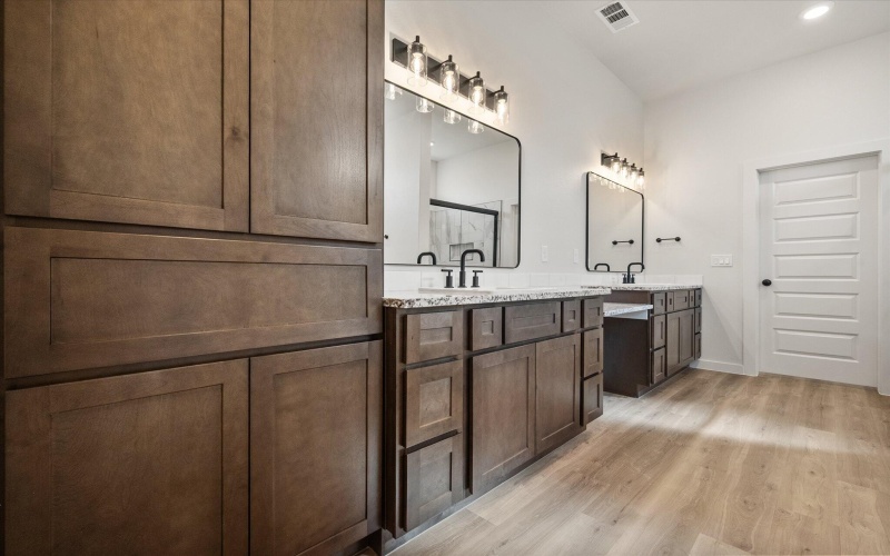 1518 E 29th Street, Wolfforth, TX 79382, 4 Bedrooms Bedrooms, ,3 BathroomsBathrooms,Residential,For Sale,1518 E 29th Street,0,202560077