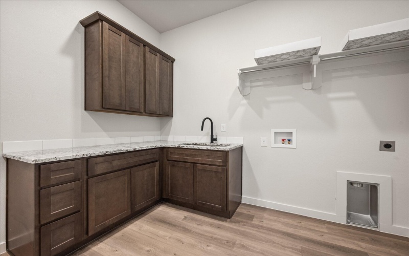1518 E 29th Street, Wolfforth, TX 79382, 4 Bedrooms Bedrooms, ,3 BathroomsBathrooms,Residential,For Sale,1518 E 29th Street,0,202560077