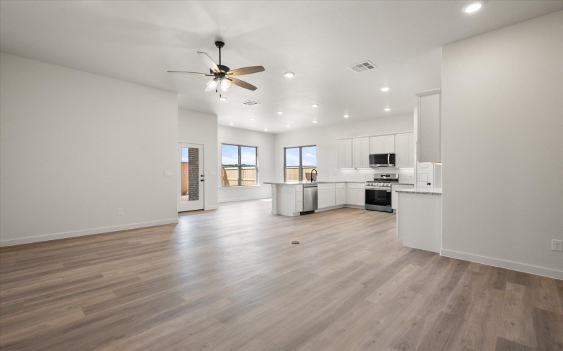 7027 57th Street, Lubbock, TX 79407, 4 Bedrooms Bedrooms, ,2 BathroomsBathrooms,Residential,For Sale,7027 57th Street,0,202560080