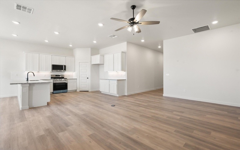 7027 57th Street, Lubbock, TX 79407, 4 Bedrooms Bedrooms, ,2 BathroomsBathrooms,Residential,For Sale,7027 57th Street,0,202560080
