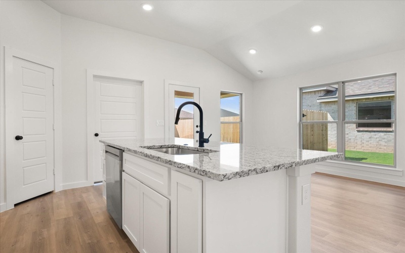 7011 14th Street, Lubbock, TX 79416, 4 Bedrooms Bedrooms, ,2 BathroomsBathrooms,Residential,For Sale,7011 14th Street,0,202560082