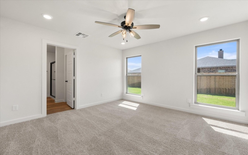 7011 14th Street, Lubbock, TX 79416, 4 Bedrooms Bedrooms, ,2 BathroomsBathrooms,Residential,For Sale,7011 14th Street,0,202560082