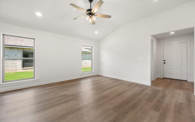 7011 14th Street, Lubbock, TX 79416, 4 Bedrooms Bedrooms, ,2 BathroomsBathrooms,Residential,For Sale,7011 14th Street,0,202560082