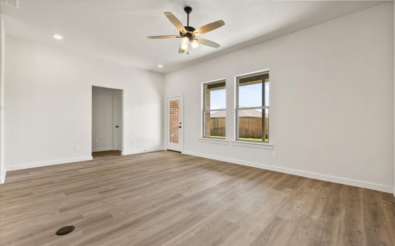 7009 14th Street, Lubbock, TX 79416, 3 Bedrooms Bedrooms, ,2 BathroomsBathrooms,Residential,For Sale,7009 14th Street,0,202560083