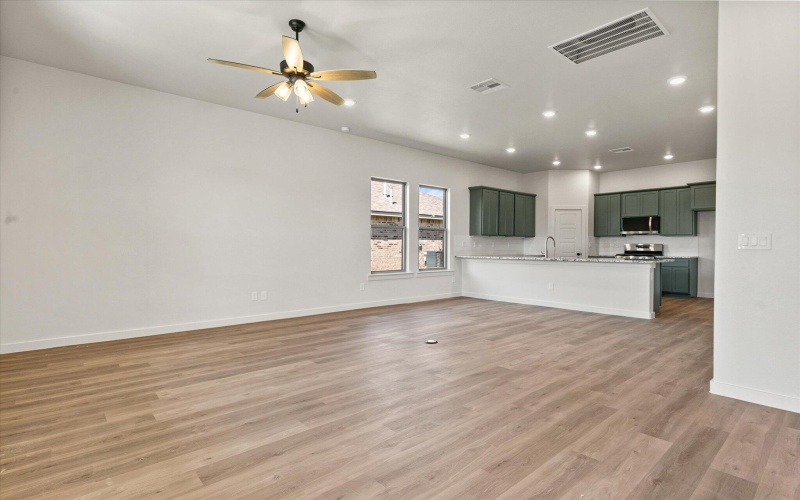 7009 14th Street, Lubbock, TX 79416, 3 Bedrooms Bedrooms, ,2 BathroomsBathrooms,Residential,For Sale,7009 14th Street,0,202560083