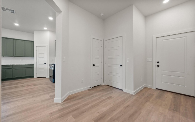7009 14th Street, Lubbock, TX 79416, 3 Bedrooms Bedrooms, ,2 BathroomsBathrooms,Residential,For Sale,7009 14th Street,0,202560083