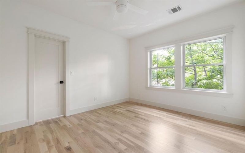 5711 Belmont Avenue, Dallas, TX 75206, 4 Habitaciones Habitaciones , ,3 BañosBaños,Residential,En Venta,5711 Belmont Avenue,0,21016800