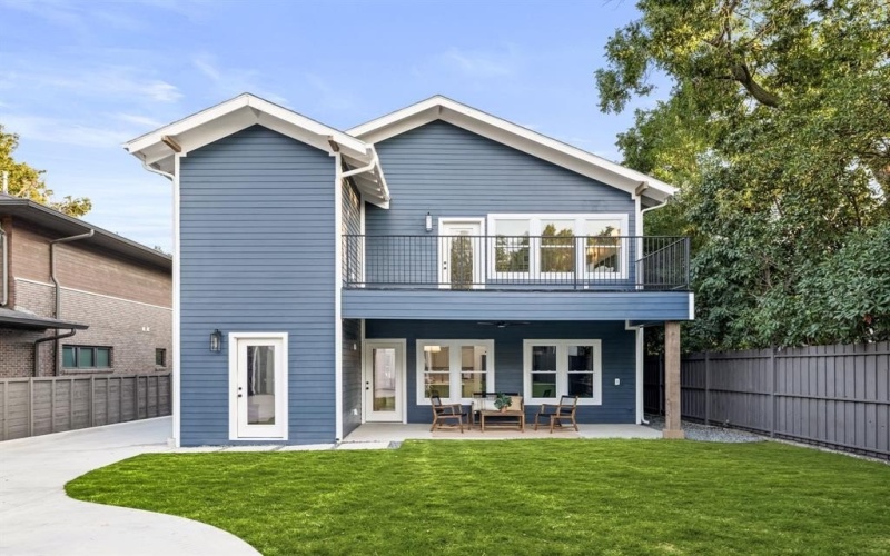 5711 Belmont Avenue, Dallas, TX 75206, 4 Habitaciones Habitaciones , ,3 BañosBaños,Residential,En Venta,5711 Belmont Avenue,0,21016800